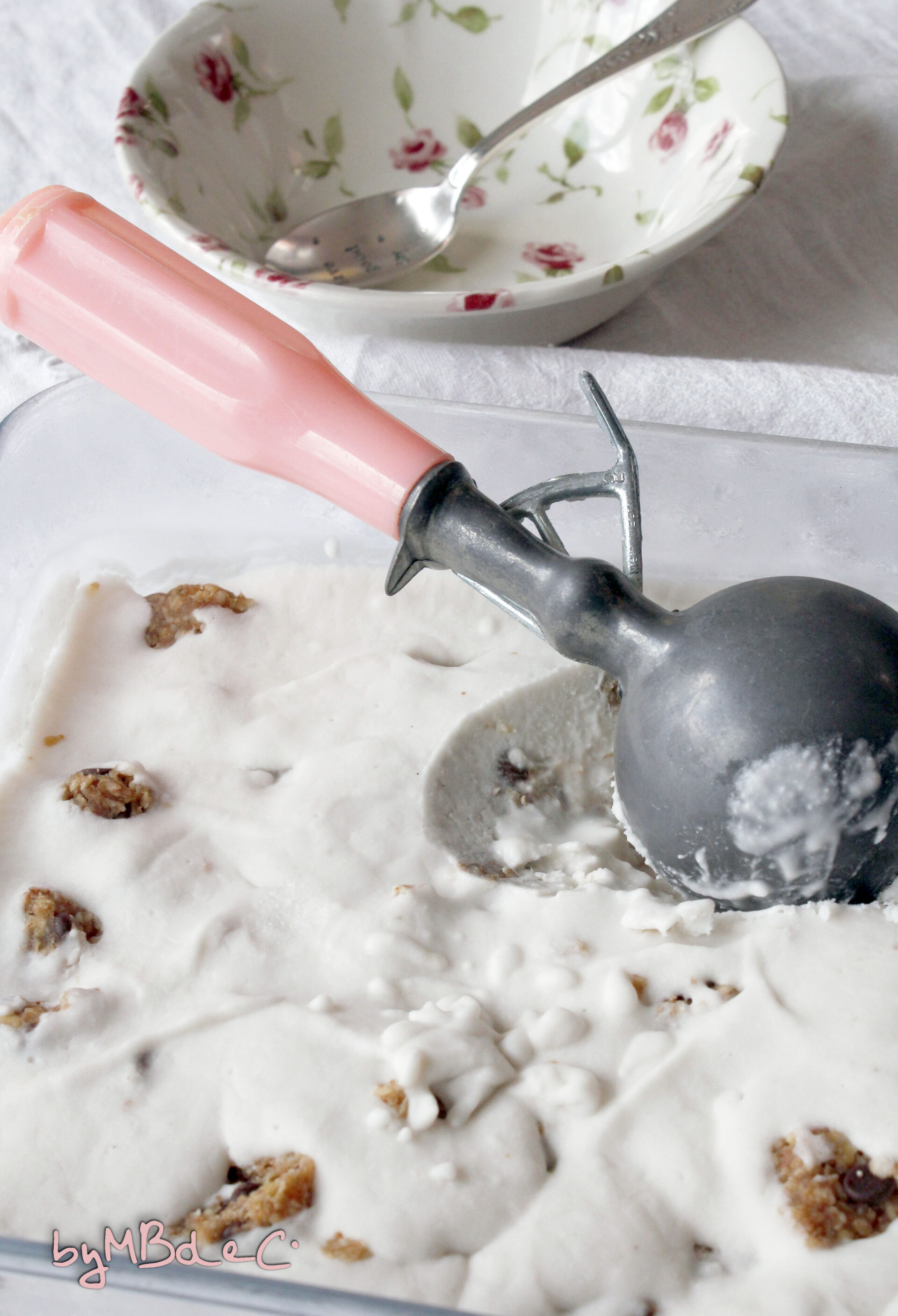 Glace au lait de coco sans sorbetière saveur "cookie daugh" (pâte à cookie crue) 1 MG 4300