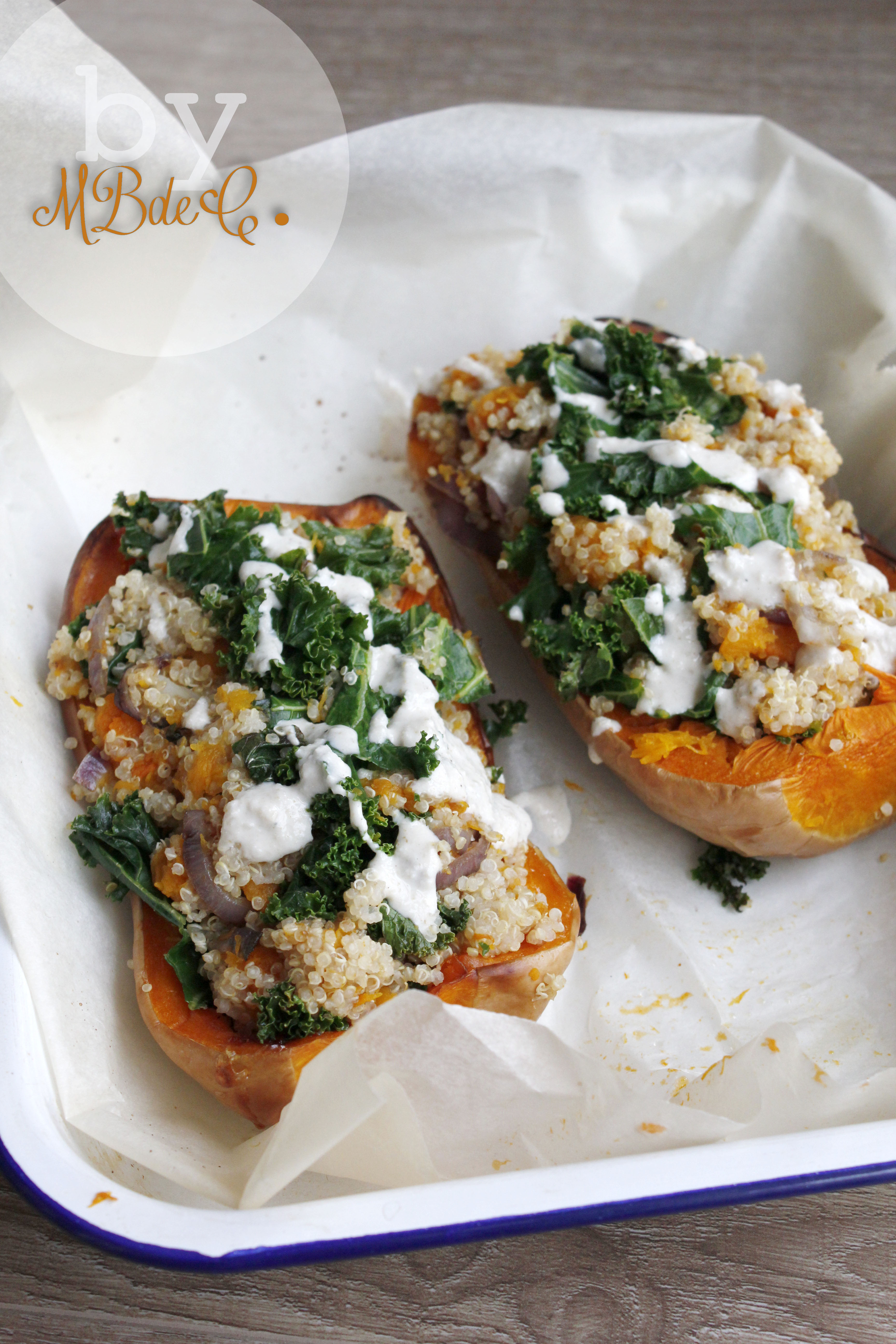 Courge Butternut Farcie Au Quinoa Et Chou Kale, Sauce Tahini – Mes ...