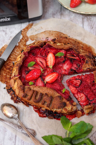 Tarte rustique aux fraises 2 IMG 7533