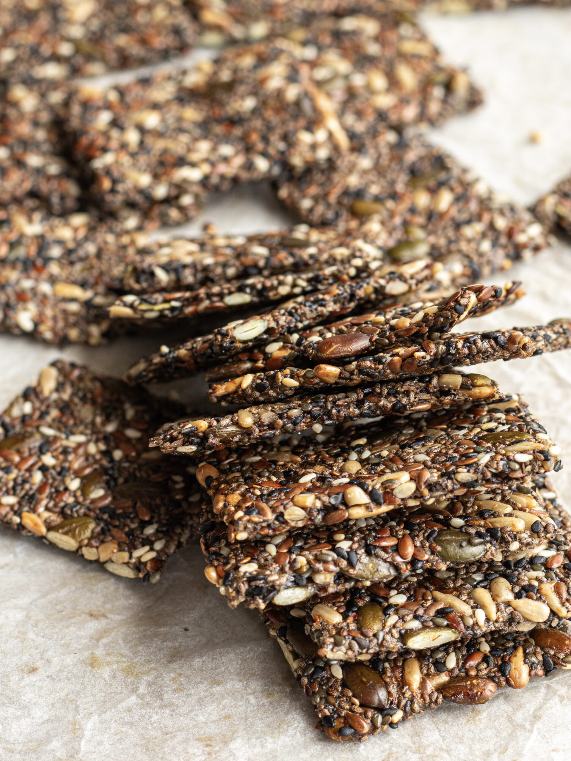 Crackers sans farine 100% graines - Sans gluten et croustillants 1 IMG 7020 1